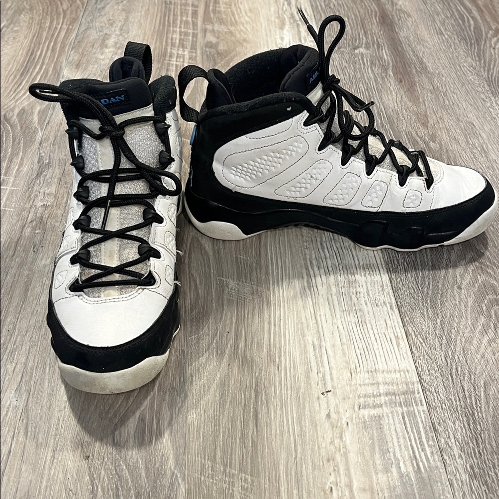 Jordan Retro Black and White High-Tops Size 4.5Y